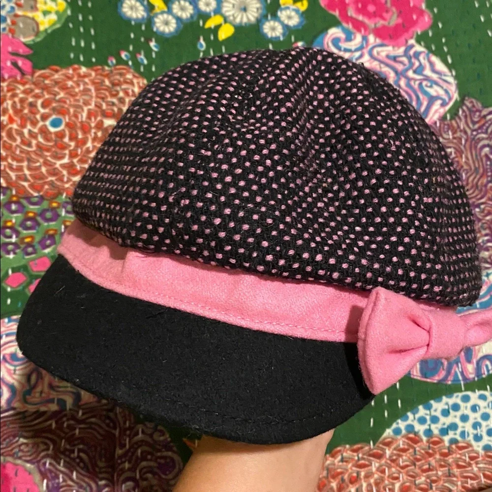 Goorin O/S cabbie cap shirt brim pink dots w/ bow - Picture 2 of 6